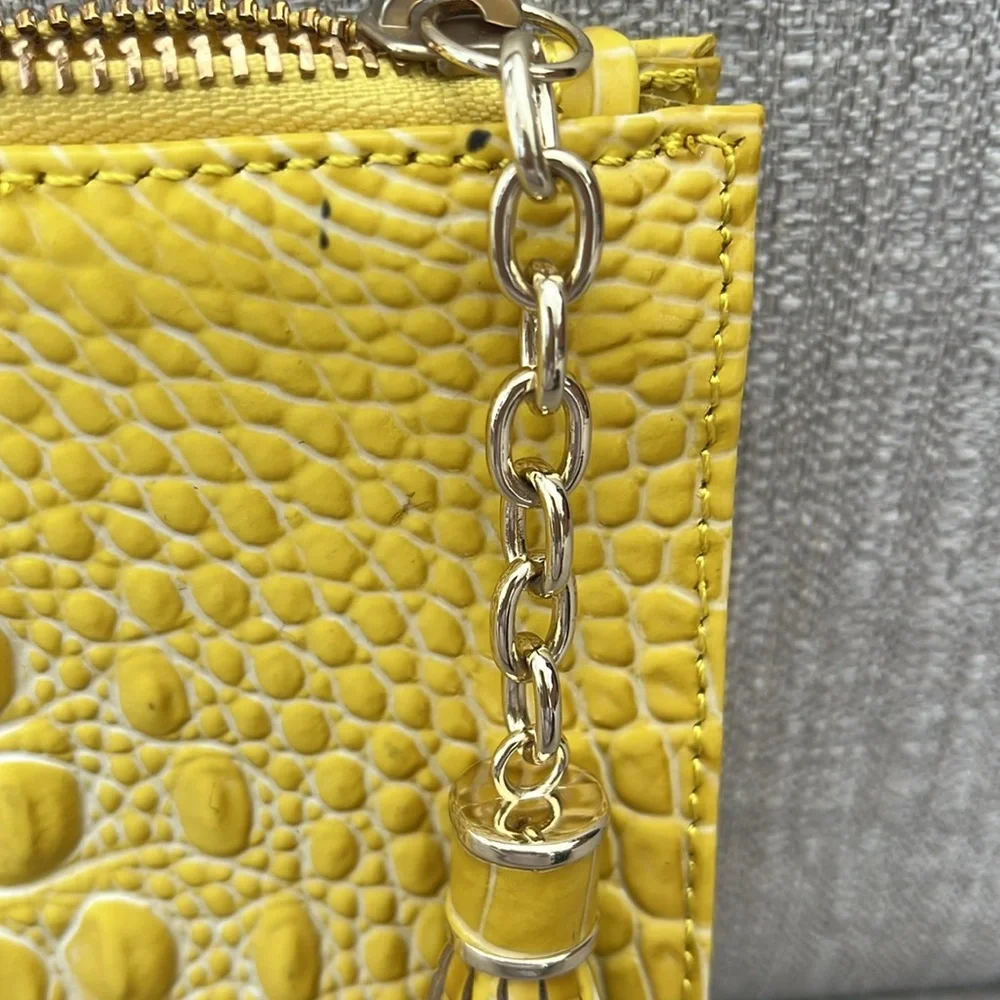 BRAHMIN | MILLIE WRISTLET - Picture 3 of 9